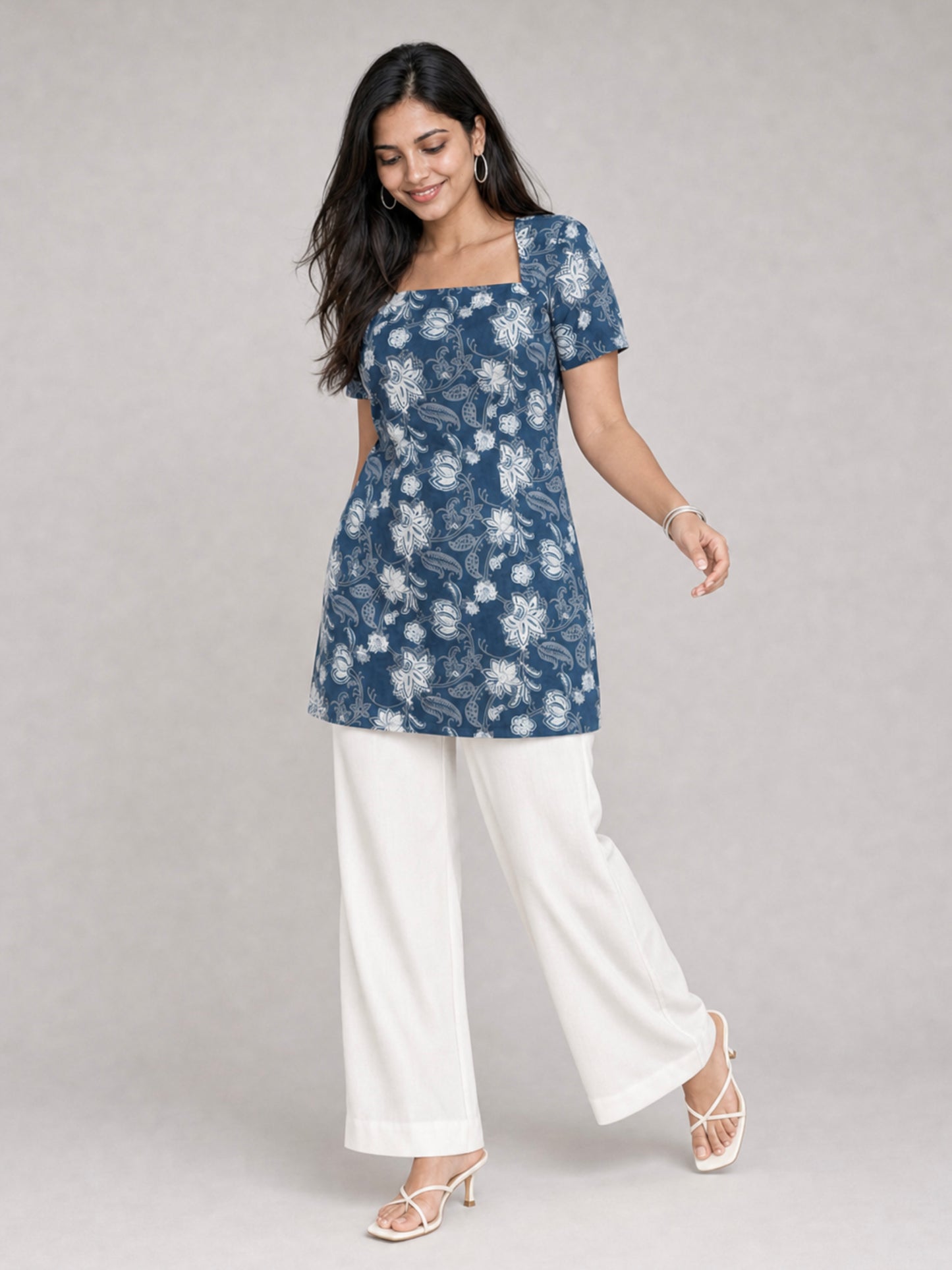 Kuhu Short Kurti With Corset Back In Indigo