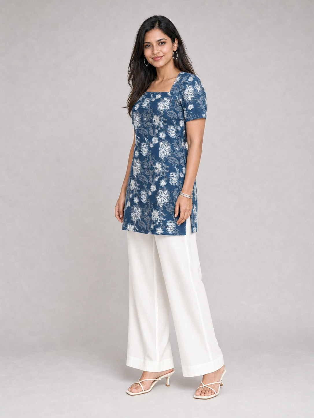 Kuhu Short Kurti With Corset Back In Indigo