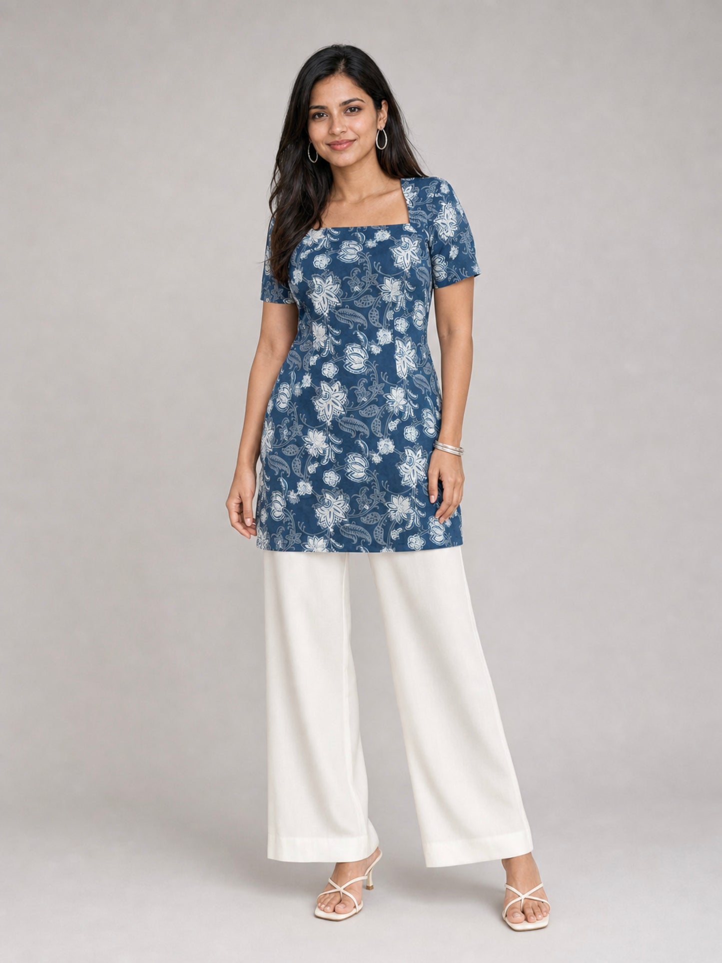 Kuhu Short Kurti With Corset Back In Indigo