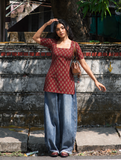 Kuhu Short Kurti With Corset Back In Chocolate